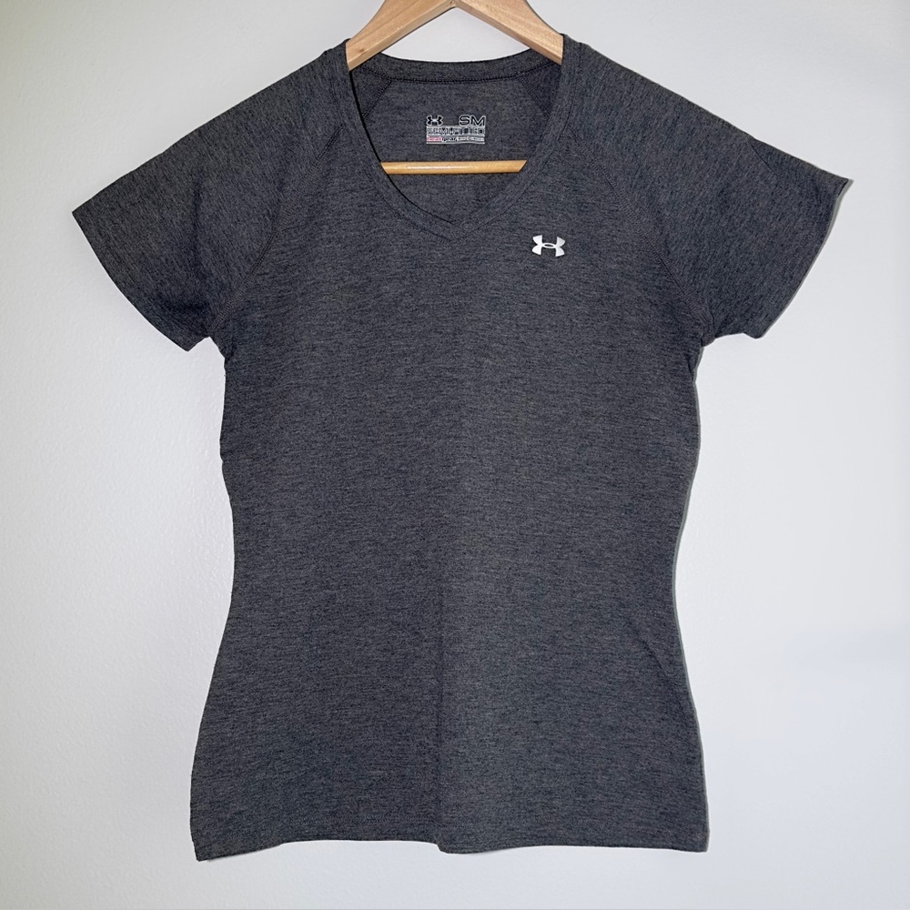 Women's UnderArmour Semi-Fitted HeatGear Top Shirt Small Grey